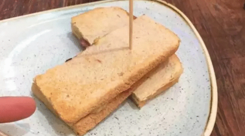 Путешествия: Пассажирка опубликовала фото «жалкого тоста», который она купила в аэропорту, и который стоил $10