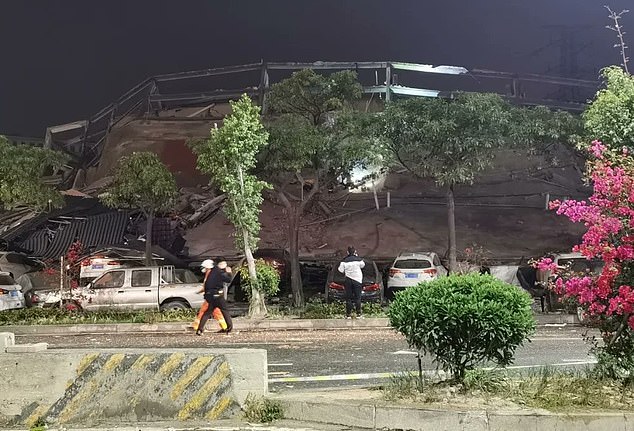 Происшествия: В Китае обрушилось здание отеля, который использовался для карантина: 10 погибших, 23 пропавших без вести