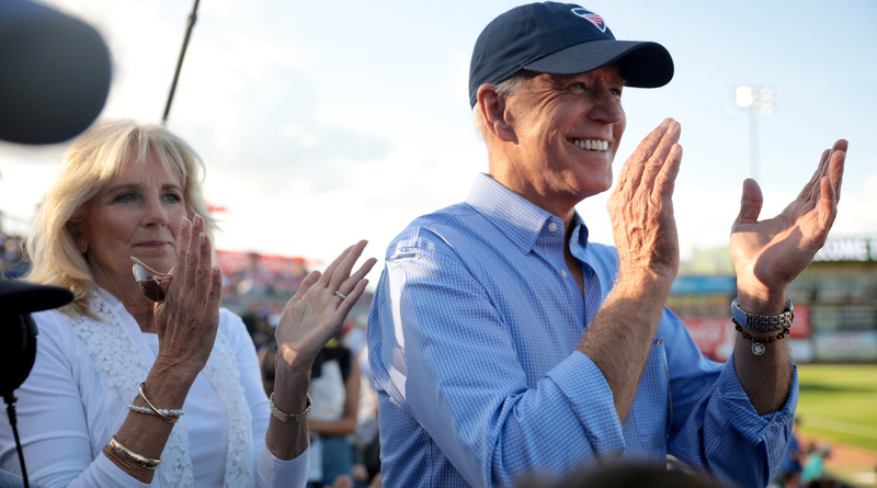 Политика: Джо Байден выиграл праймериз Демократической партии во Флориде, Иллинойсе и Аризоне