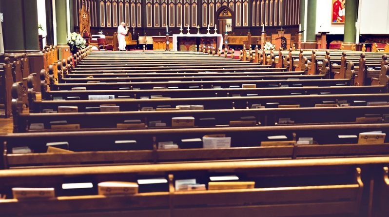 Закон и право: Бывший пастор предположительно украл $200 тысяч у церкви в Техасе