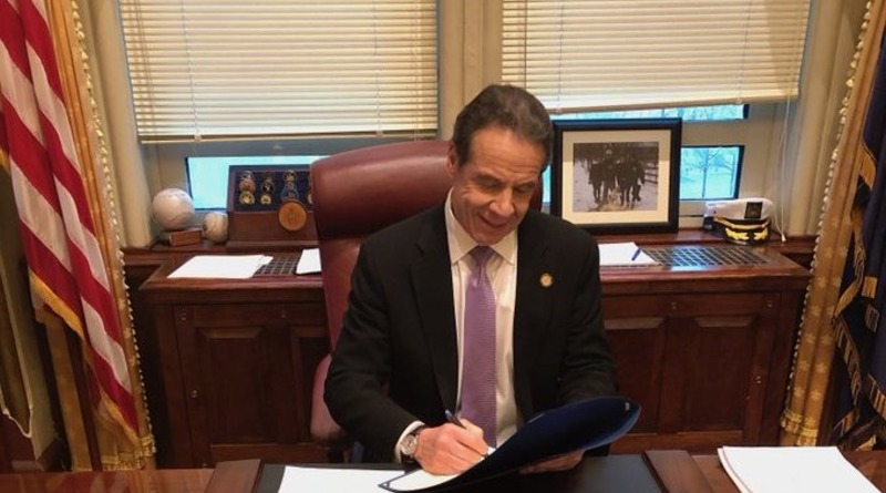 Закон и право: Губернатор Нью-Йорка подписал законопроект, гарантирующий оплачиваемый отпуск из-за коронавируса