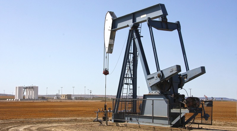 Экономика и финансы: Нефть «некуда девать»: экономисты предсказывают, что цена на топливо может понизиться до нуля