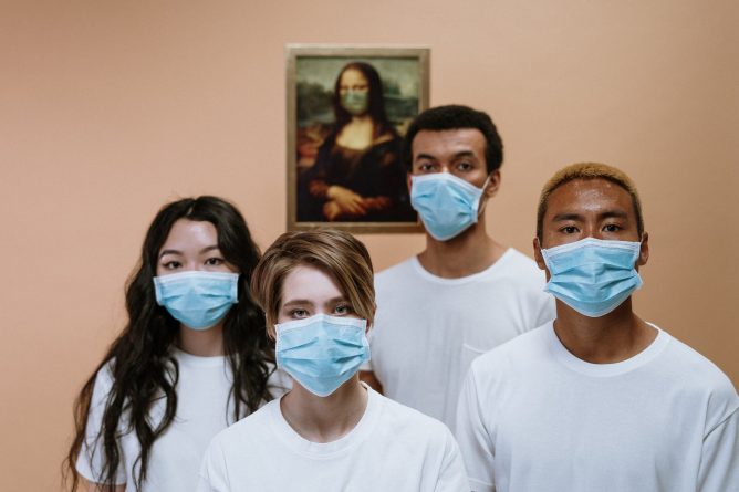 Локальные новости: Отели Нью-Йорка открыли двери для медицинских работников, которые помогают в борьбе с пандемией COVID-19
