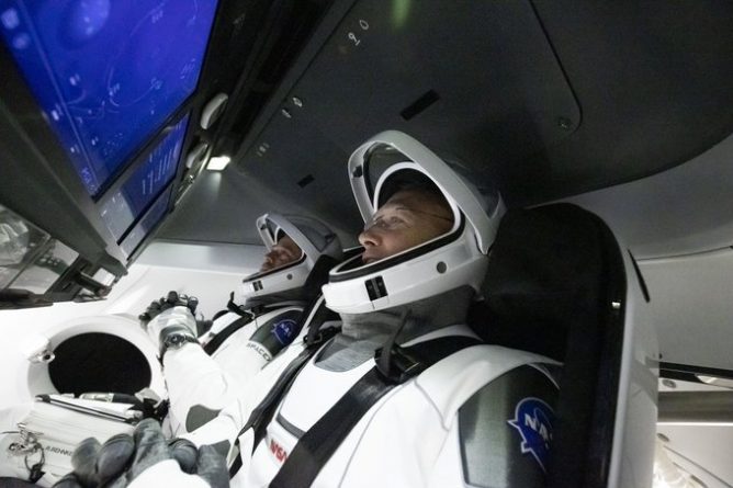 Полезное: SpaceX перенес первую коммерческую миссию NASA с космонавтами в капсуле Crew Dragon на 30 мая