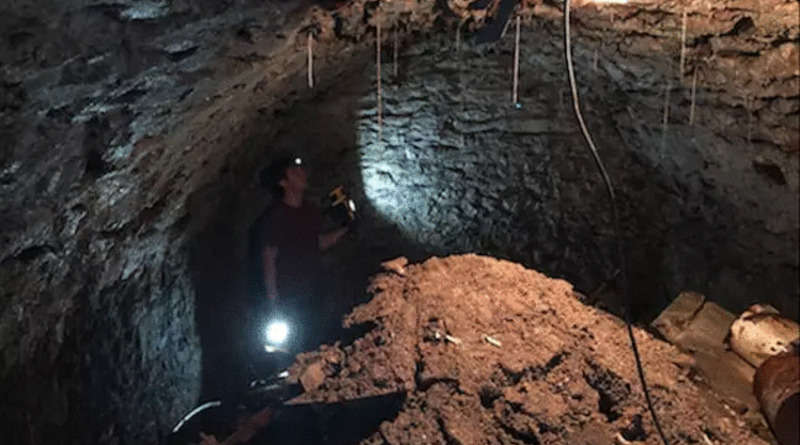 Недвижимость: Мужчина на самоизоляции ремонтировал дом и нашел под ним секретную пещеру (фото)