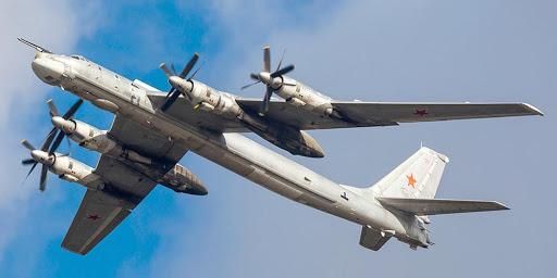 Четыре Ту-95МС совершили 11-часовой перелет над северными морями
