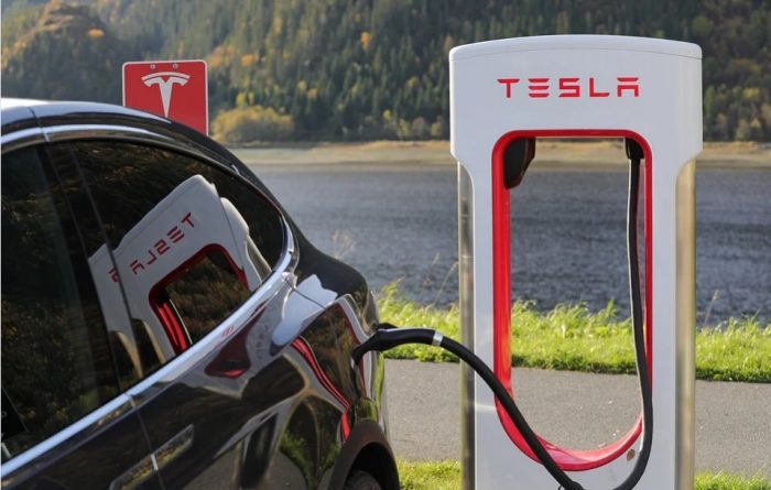 Технологии: Для Tesla изобрели аккумулятор, способный проработать 16 лет и преодолеть 2 млн. километров