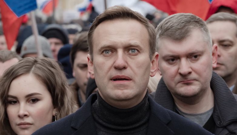 Политика: В омской больнице утверждают, что Навального не отравили