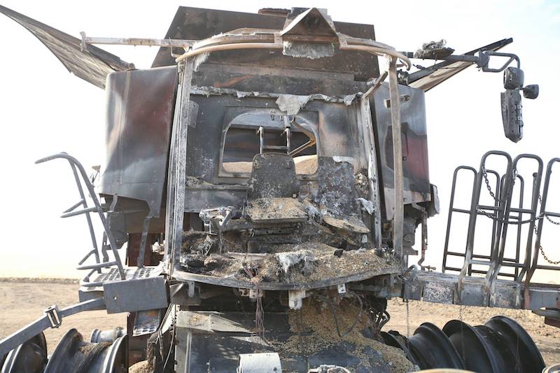 фотография сгоревший трактора