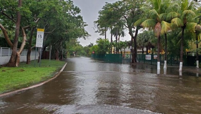 Погода: Тропический шторм Эта обрушился на Флорида-Кис после того, как унес десятки жизней в Центральной Америке