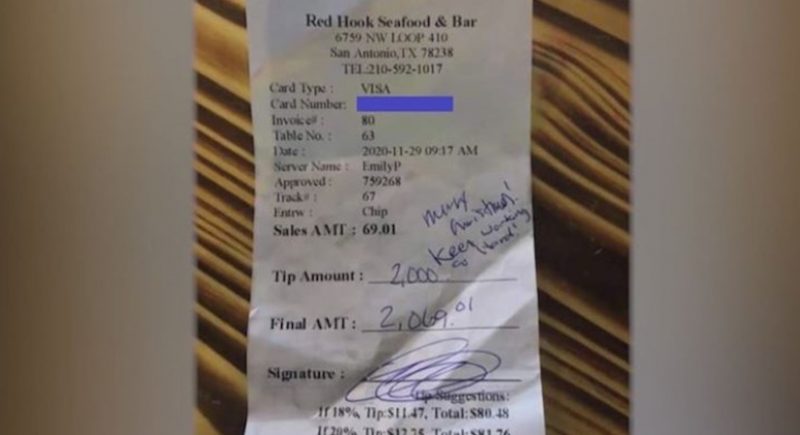 Локальные новости: Официантка из Техаса получила чаевые в $2 тыс., но ресторан не смог ей их отдать