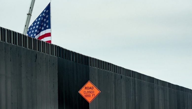 Политика: Строительство стены на границе с Мексикой прекратится «сразу» после инаугурации Байдена