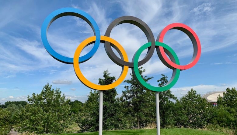 Политика: Китай пообещал «решительно ответить» на бойкот США Олимпийских игр в Пекине