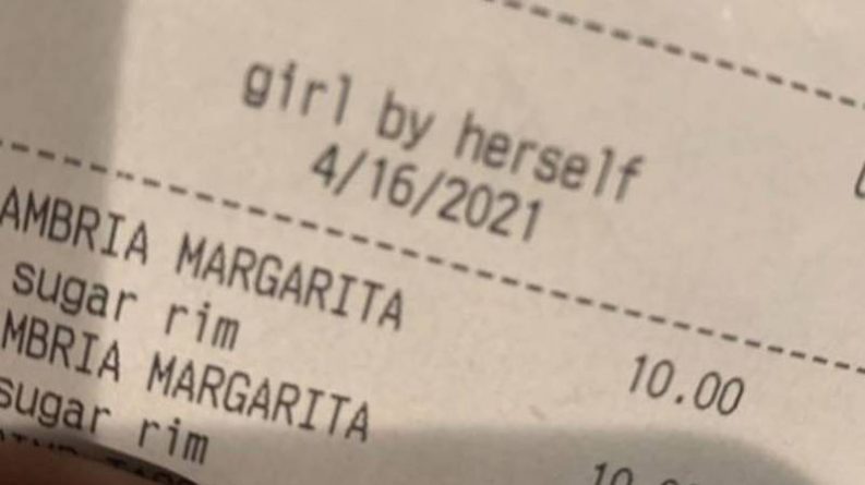 Локальные новости: Клиентка раскритиковала бармена, назвавшего ее на чеке «одинокой женщиной»