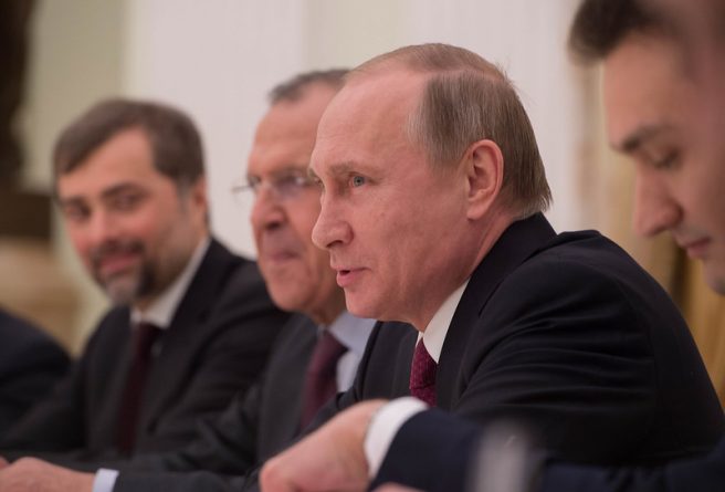 Политика: Путин подписал закон, который позволит ему оставаться у власти до 2036 года