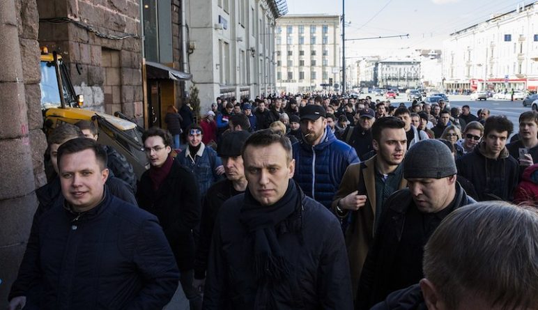 Политика: США предупредили Россию о «последствиях» в случае смерти Навального