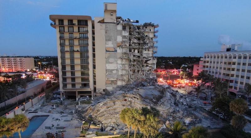 Происшествия: Обрушение многоэтажки во Флориде: как минимум 1 погибший, 10 раненых