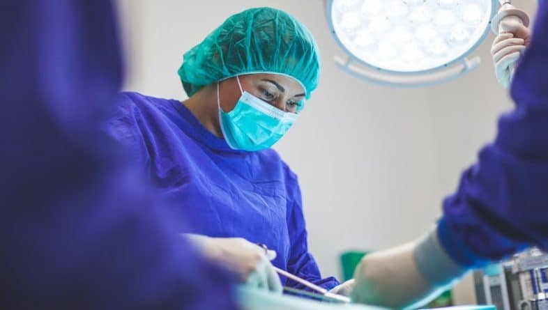 Локальные новости: Больница отправила 2 сотрудников в административный отпуск после пересадки почки не тому больному