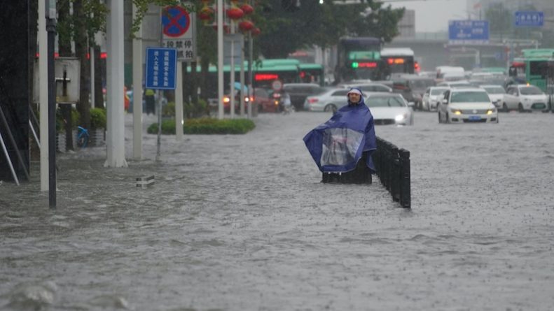 Происшествия: Как минимум 33 человека погибли в разрушительных наводнениях в Китае