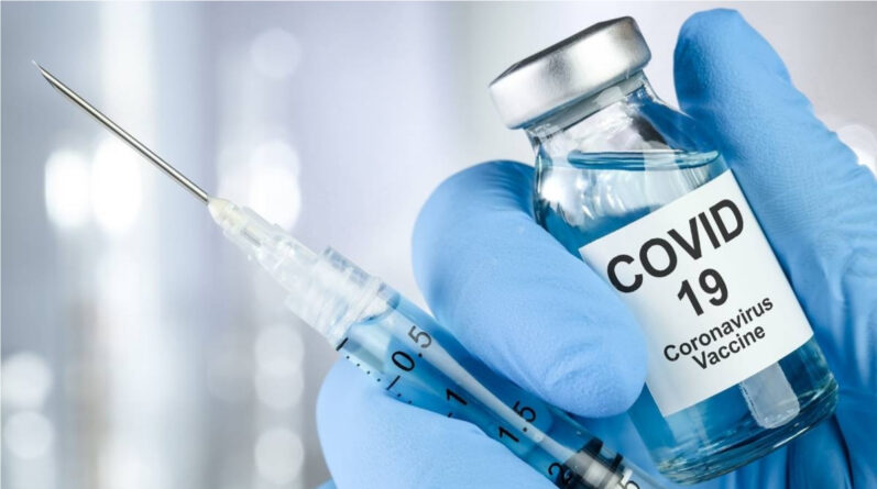 Здоровье: В Америке одобрили третью прививку от COVID-19. Кому она полагается?