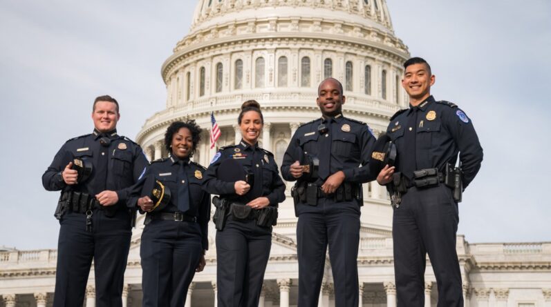 Закон и право: Сколько зарабатывают и как живут полицейские в США?