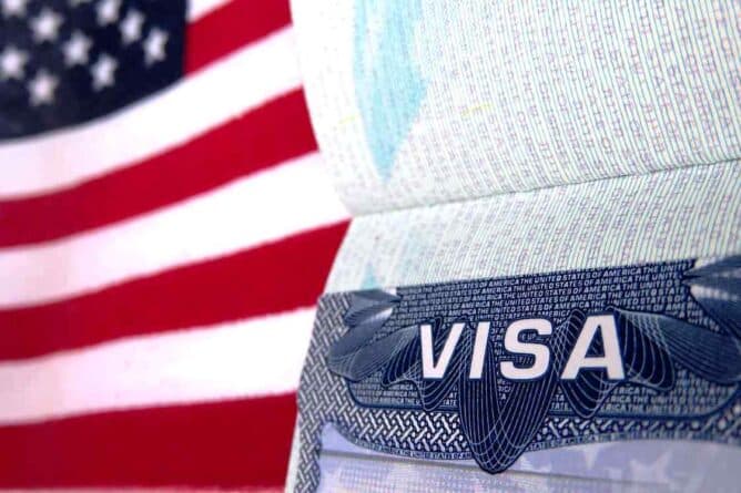виза и флаг сша